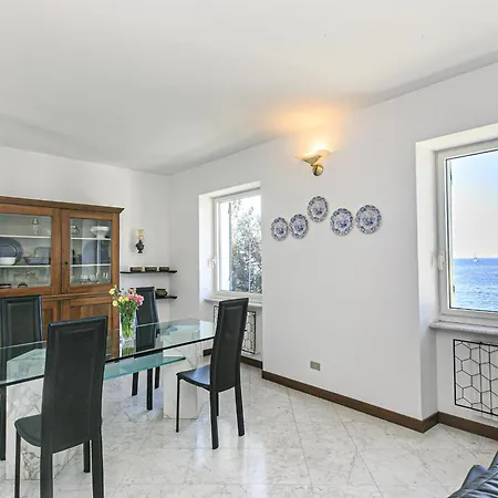 Iflat Residenza Il Boschetto アパート